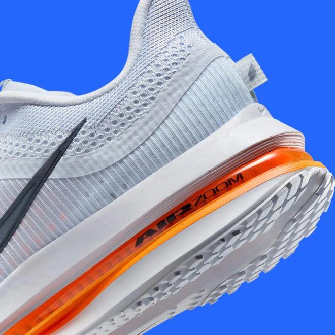 Nike跑鞋把能给的都给足了球王会网页版配置诱人！这双(图1)
