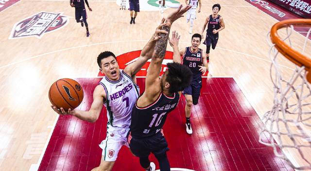 化刘毅再休两周孙桐林成功减重30斤CBA三大消息！廖三宁脚踝伤势恶(图5)