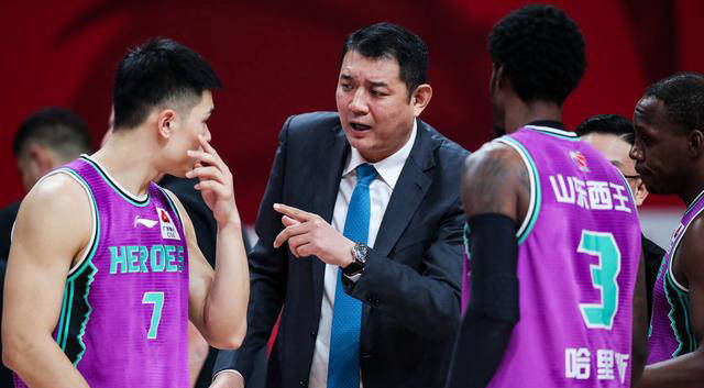 化刘毅再休两周孙桐林成功减重30斤CBA三大消息！廖三宁脚踝伤势恶(图4)